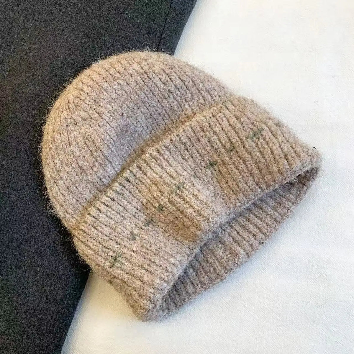 Women's Knit Thicken Beanie Winter Hat Soft Warm Stretchy Headwear Versatile Fashion Outdoor Cold Weather Ear Protecion Cap