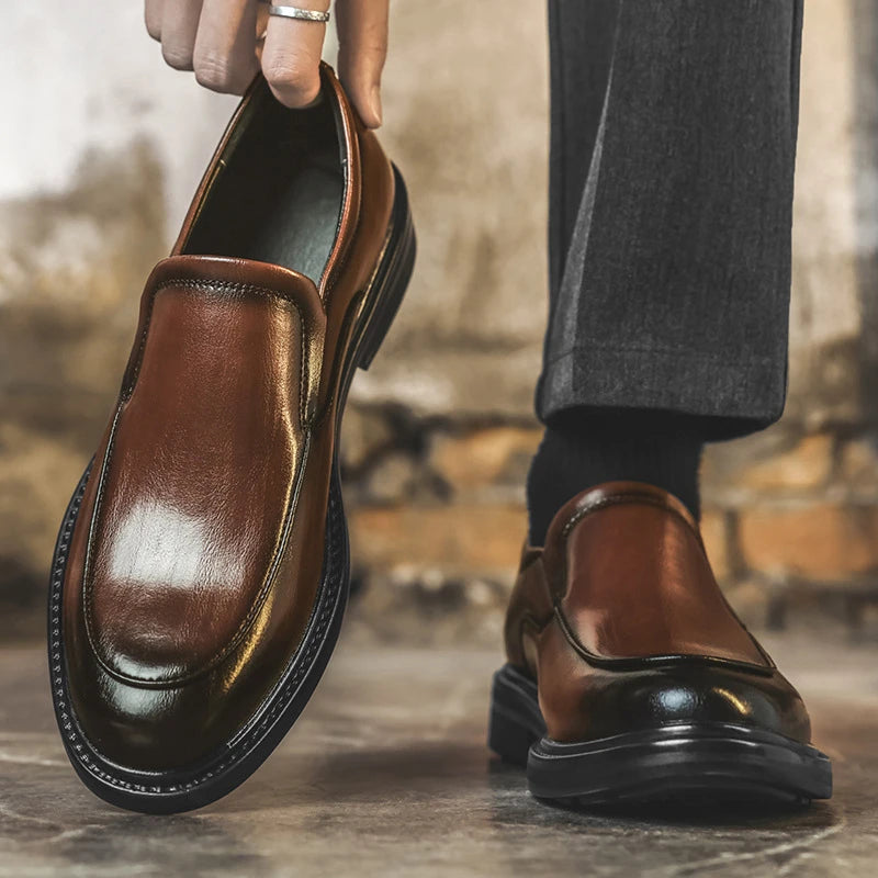 Men Vintage Burnished Leather Shoes 2026 Autumn New Trendy Low Top Slip On Casual Leather Shoes British Style Loafers For Men