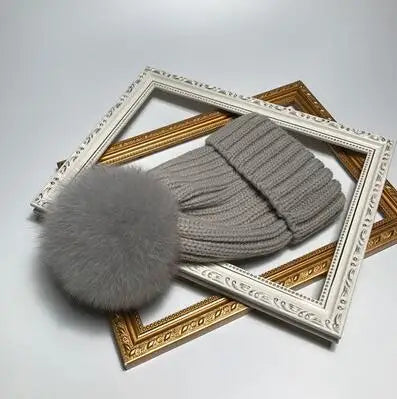 2025 New natural fur pom pom hat fashion winter hat for girl women warm beanies High quality fox fur hat