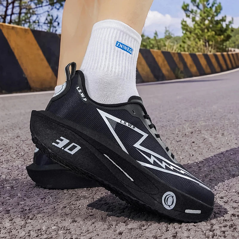 Men's Casual Sports Shoes, Soft-Soled Road Running Shoes, Lightweight, Breathable, Non-Slip, Wear-Resistant, Trendy and Versatile Daily Jogging Sneakers