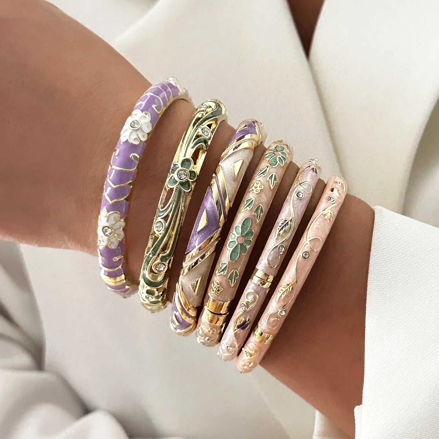 Elegant Enamel Flower Bracelet for Women – Retro Gold-Plated Evil Eye Floral Zircon Bangle, Vintage Party Jewelry