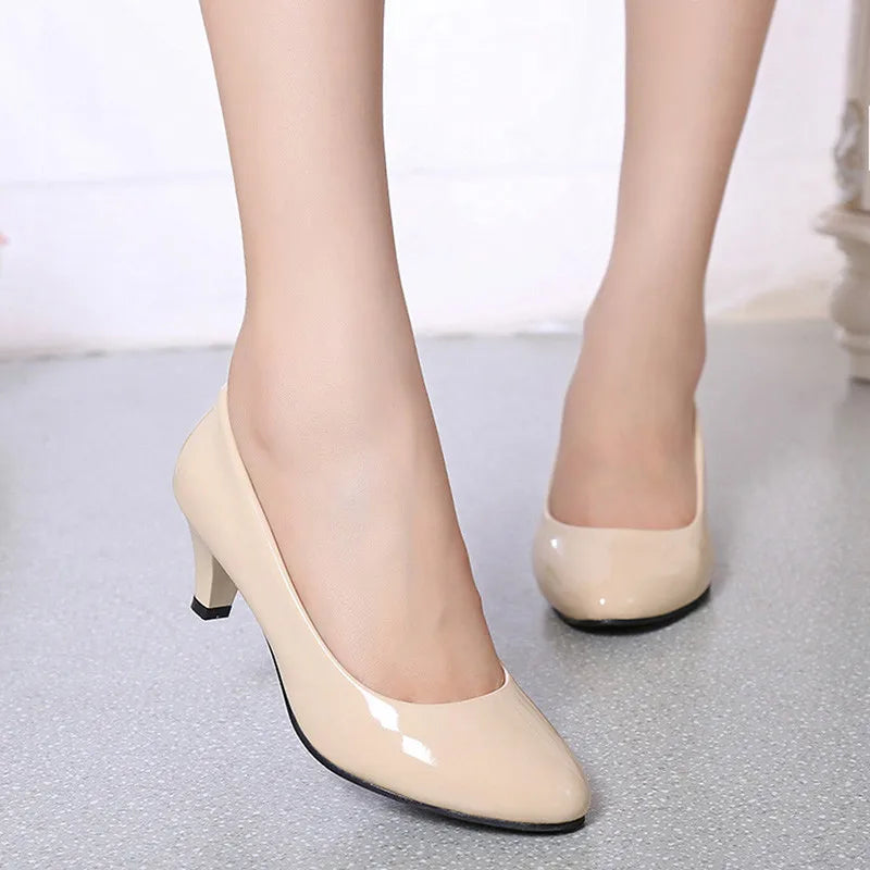 Classic Round Toe Mid Heel Pumps