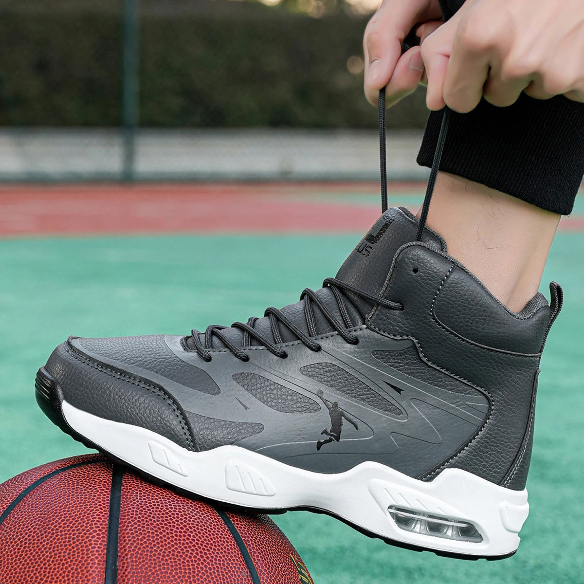 Fashion High-Top Basketball Shoes for Men Women Comfortable Leather Outdoor Training Athletic Sneakers Free Shipping