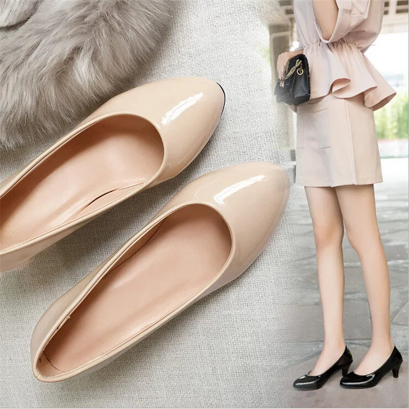 Classic Round Toe Mid Heel Pumps