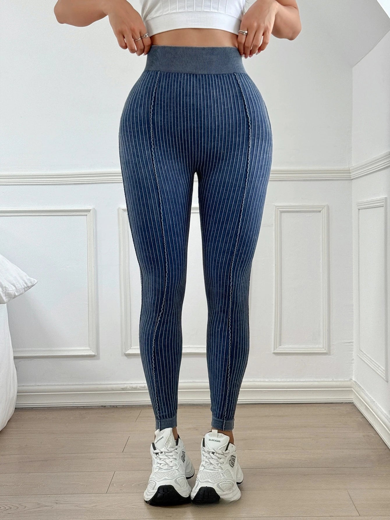Women’s High-Waisted Ribbed Yoga Leggings