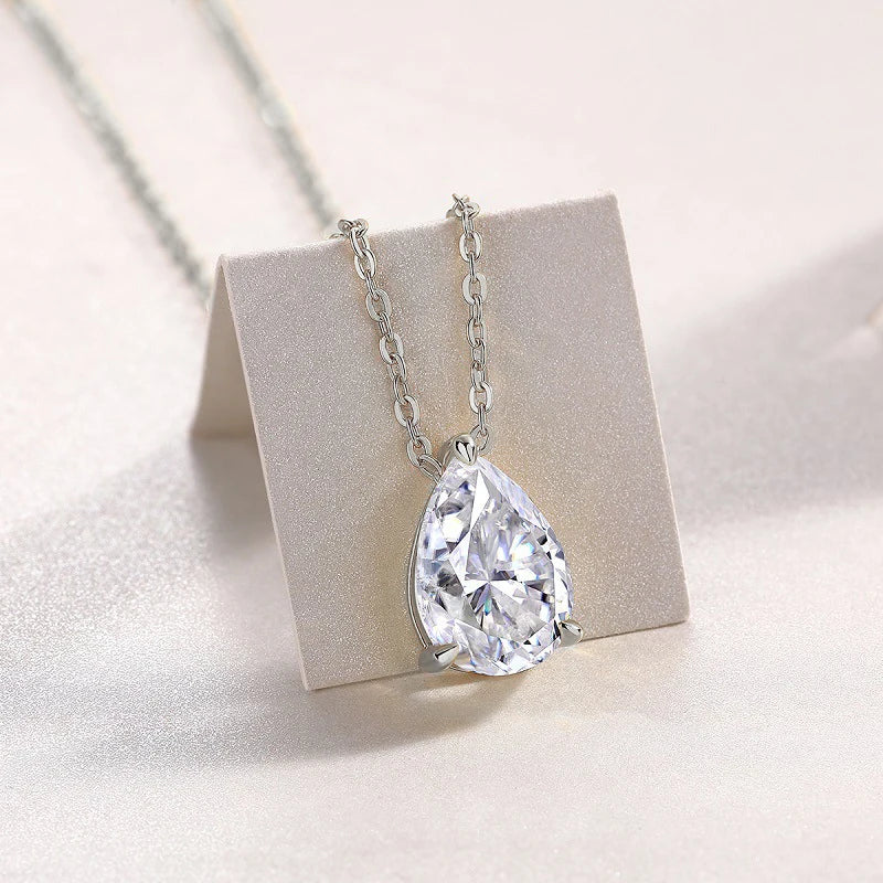 Women’s 2.5ct Moissanite Teardrop Pendant Necklace – 14K Gold-Filled Fine Jewelry Gift