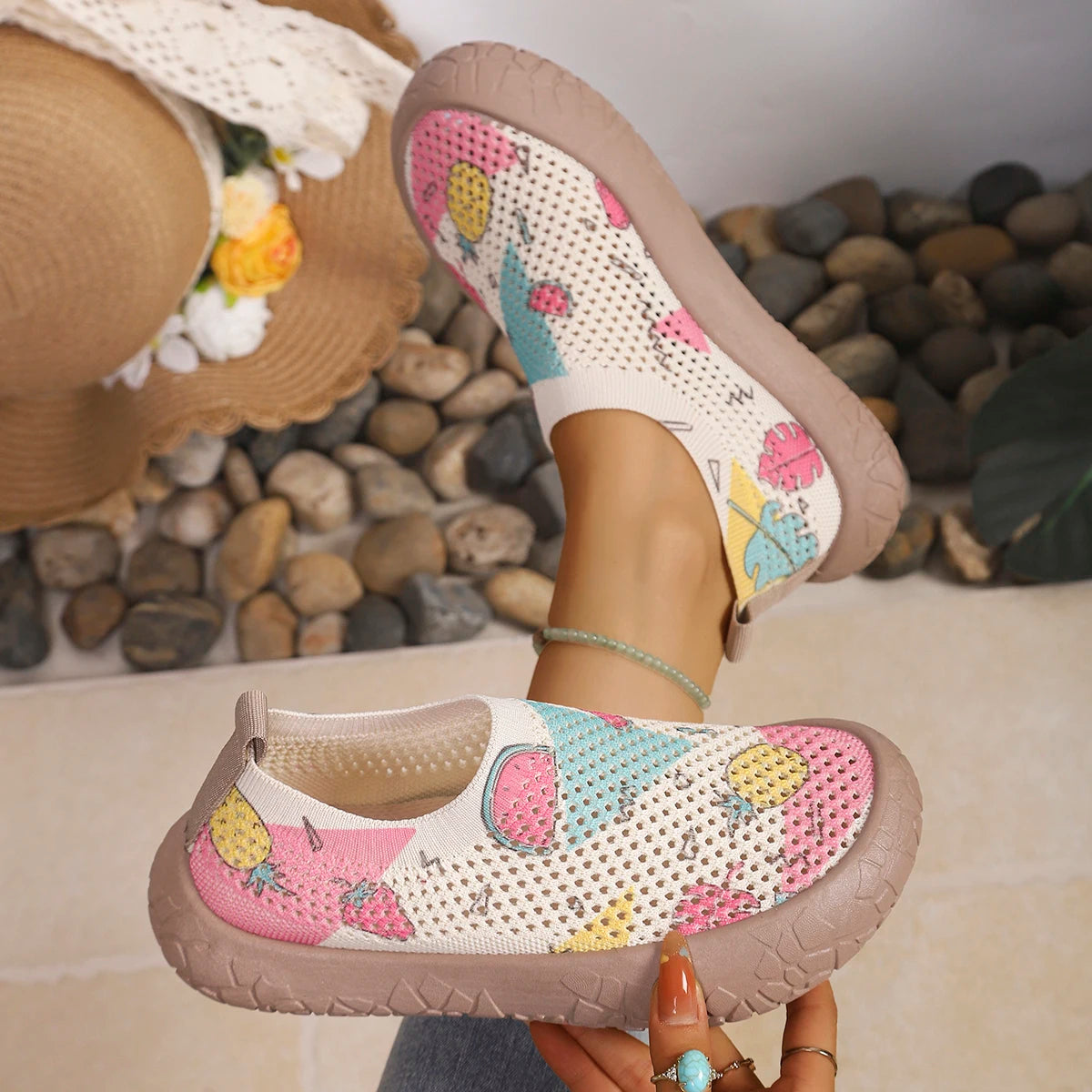 2026 Spring Autumn Women Tropical Print Slip On Sneakers Light Breathable Nonslip Mesh Casual Walking Shoes Daily Outdoor Commut