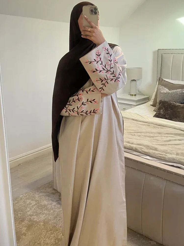 Women’s Elegant Eid Embroidered Abaya