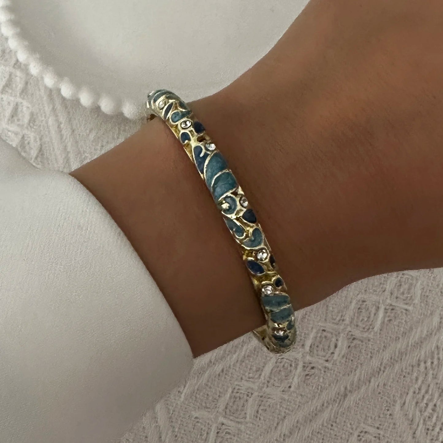 Elegant Enamel Flower Bracelet for Women – Retro Gold-Plated Evil Eye Floral Zircon Bangle, Vintage Party Jewelry