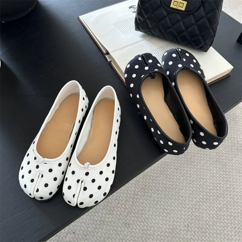 Women’s Polka Dot Split-Toe Ballet Flats – Soft Slip-On Comfortable Casual Fashion Shoes for Everyday Wear