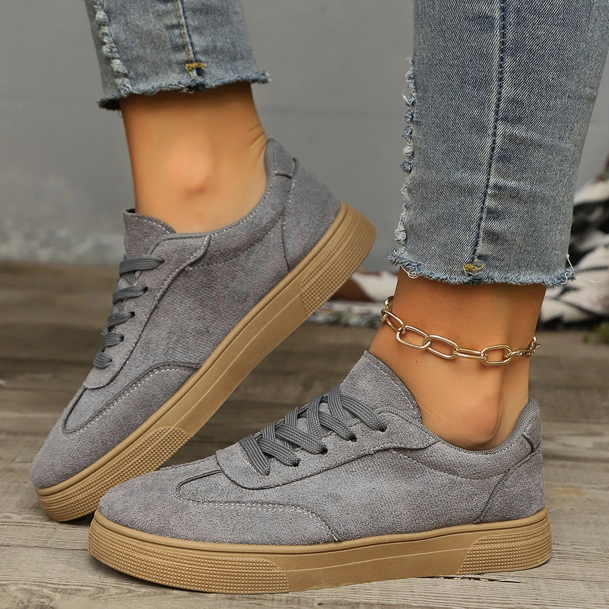 2026 Women's Sports Shoes Grey Fashion Breathable Casual Shoes Spring and Autumn Round Head Women's Flat Shoes
