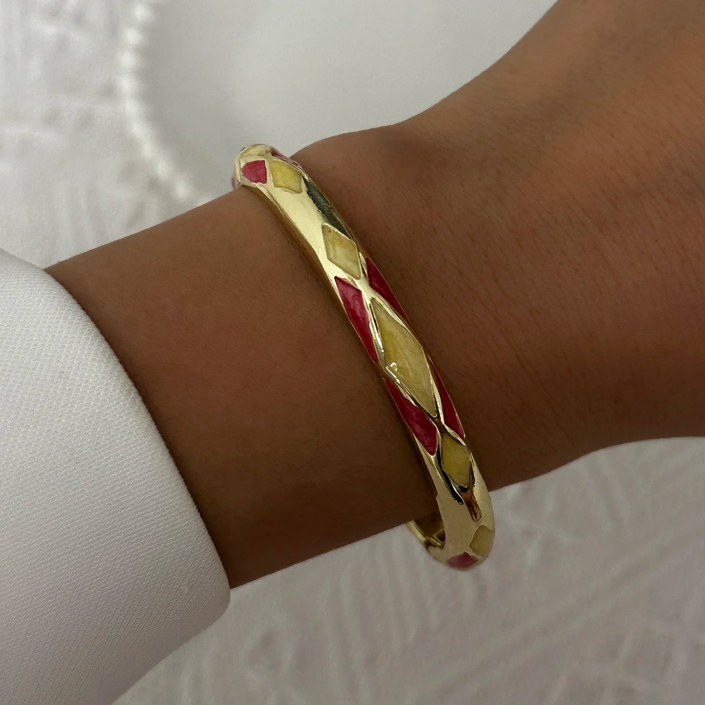 Elegant Enamel Flower Bracelet for Women – Retro Gold-Plated Evil Eye Floral Zircon Bangle, Vintage Party Jewelry