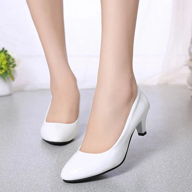 Classic Round Toe Mid Heel Pumps