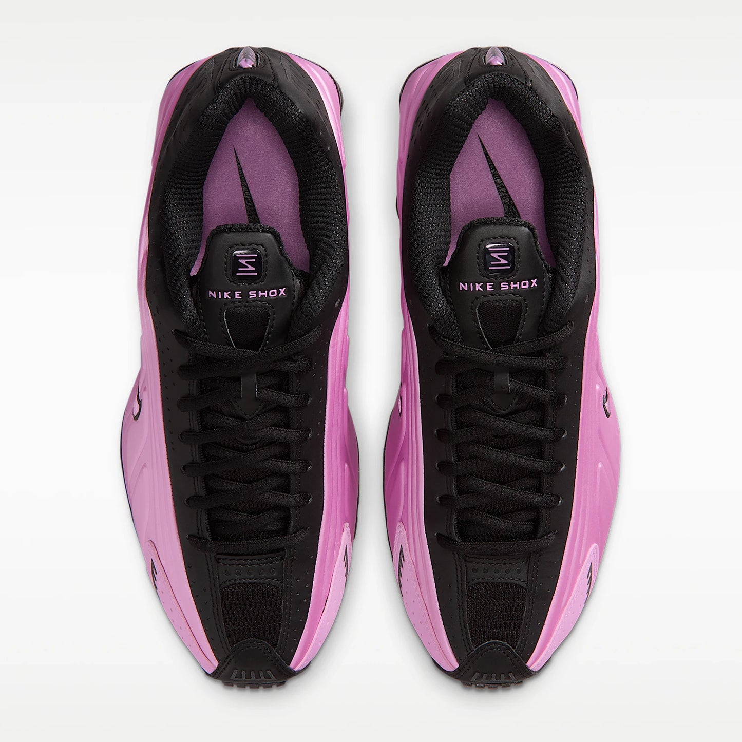 Nike Shox R4 Women’s Retro Sneakers