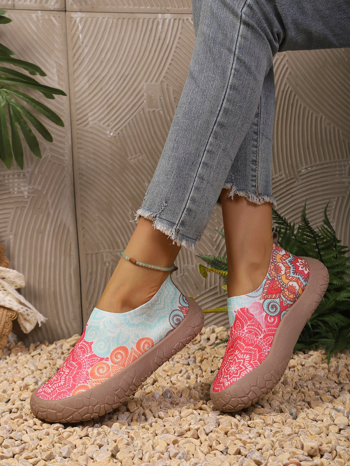 2026 Spring Autumn Women Tropical Print Slip On Sneakers Light Breathable Nonslip Mesh Casual Walking Shoes Daily Outdoor Commut