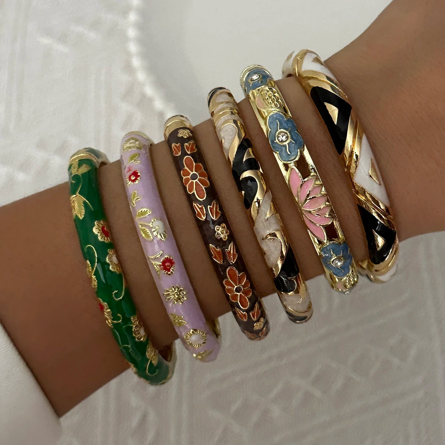 Elegant Enamel Flower Bracelet for Women – Retro Gold-Plated Evil Eye Floral Zircon Bangle, Vintage Party Jewelry