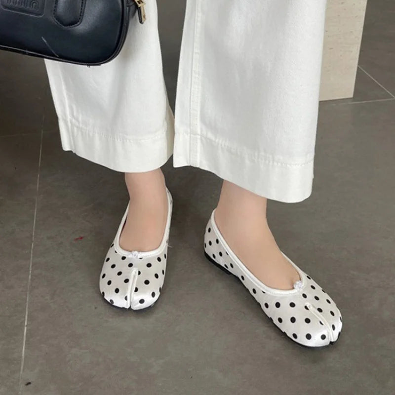 Women’s Polka Dot Split-Toe Ballet Flats – Soft Slip-On Comfortable Casual Fashion Shoes for Everyday Wear