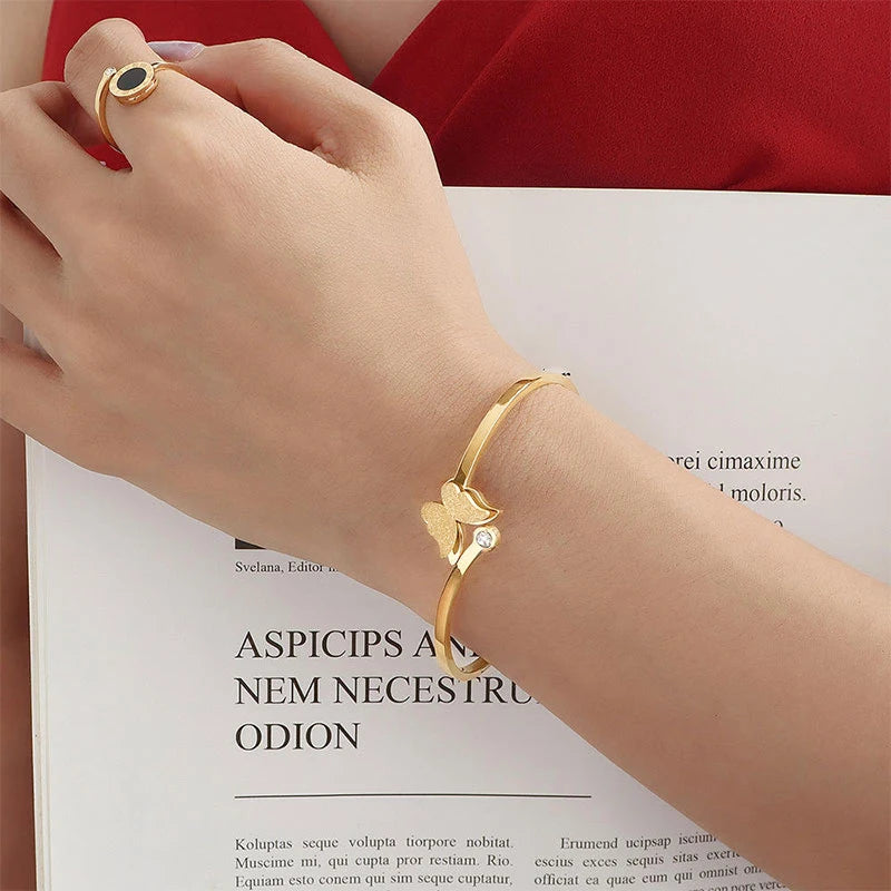 Women’s Elegant Moissanite Animal Chain Bracelet – 14K Gold-Filled Fine Jewelry Gift