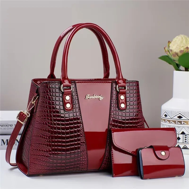 Women’s Faux Leather Serpentine Shoulder Bag