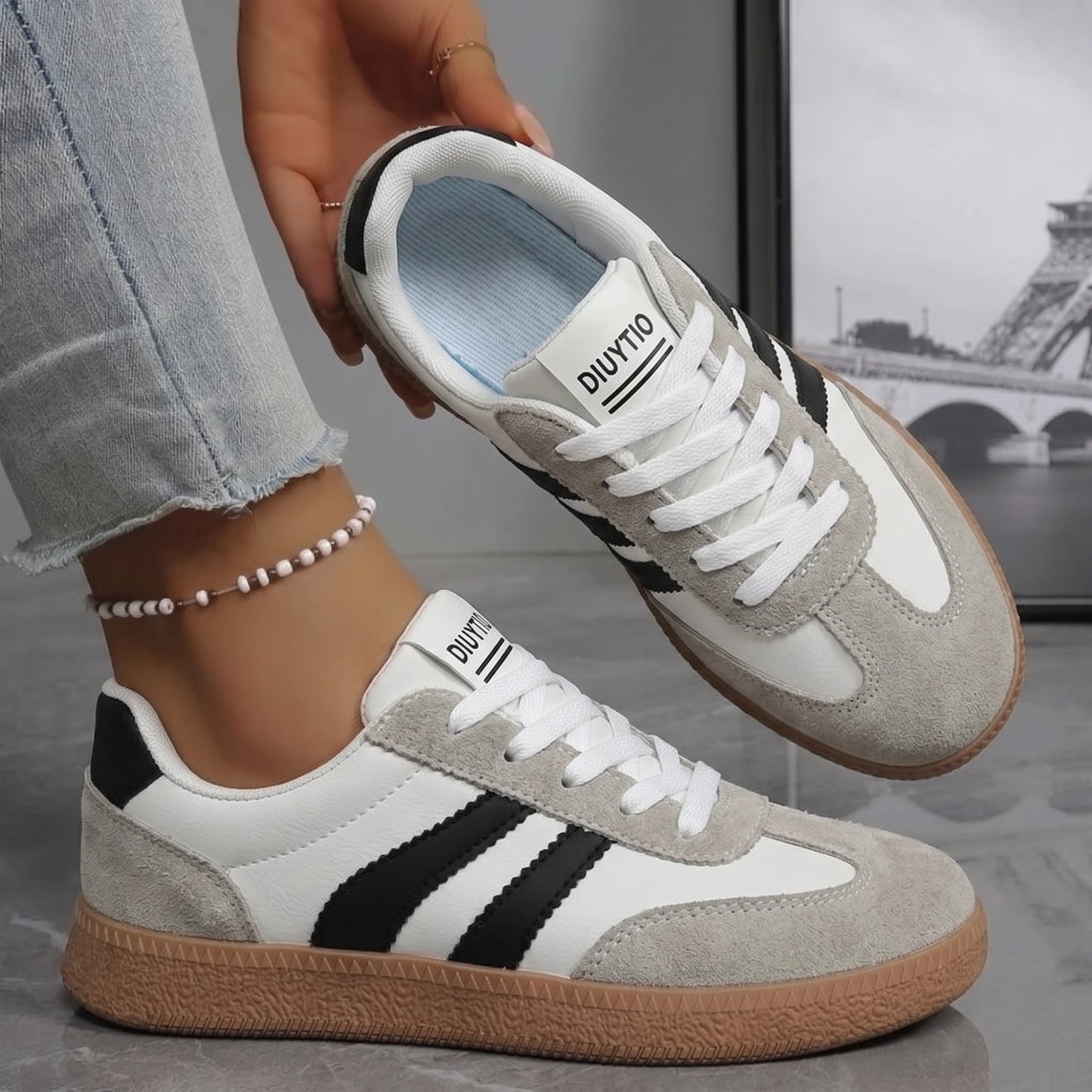 Men’s & Women’s Classic Retro Training Sneakers – Thick-Sole Lace-Up Casual Running Shoes for Everyday Comfort