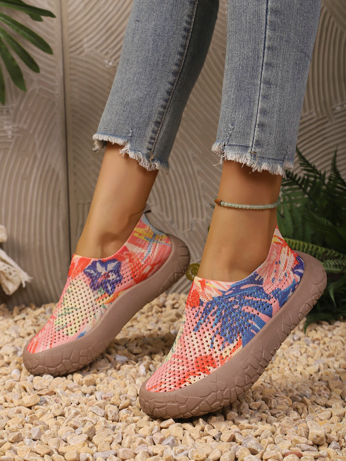 2026 Spring Autumn Women Tropical Print Slip On Sneakers Light Breathable Nonslip Mesh Casual Walking Shoes Daily Outdoor Commut