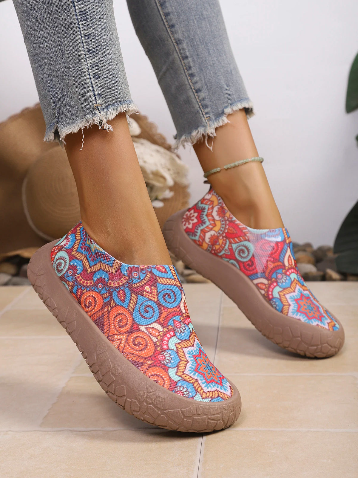 2026 Spring Autumn Women Tropical Print Slip On Sneakers Light Breathable Nonslip Mesh Casual Walking Shoes Daily Outdoor Commut