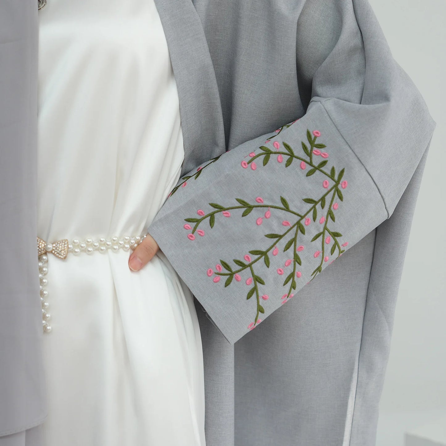 Women’s Elegant Eid Embroidered Abaya
