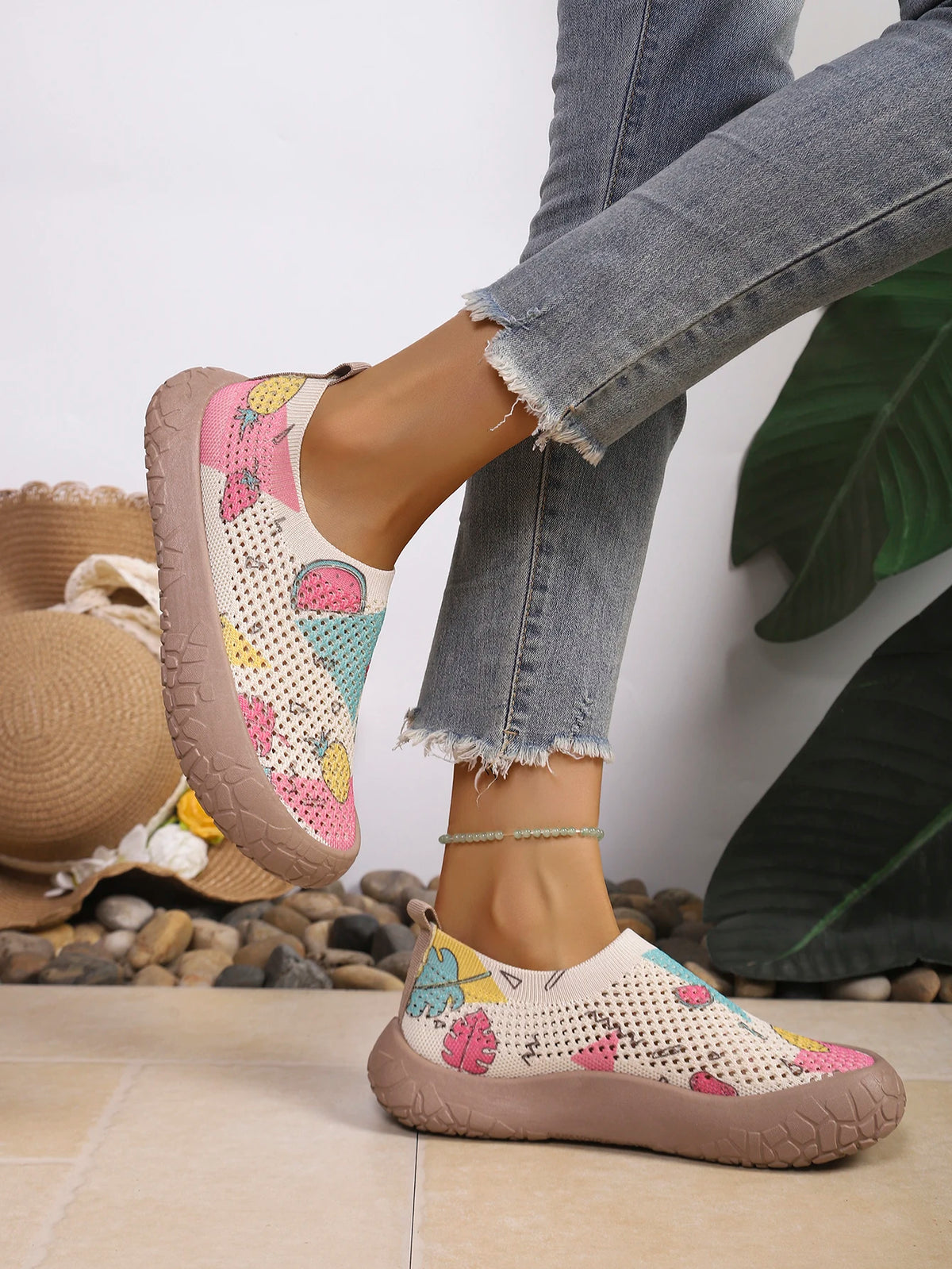 2026 Spring Autumn Women Tropical Print Slip On Sneakers Light Breathable Nonslip Mesh Casual Walking Shoes Daily Outdoor Commut