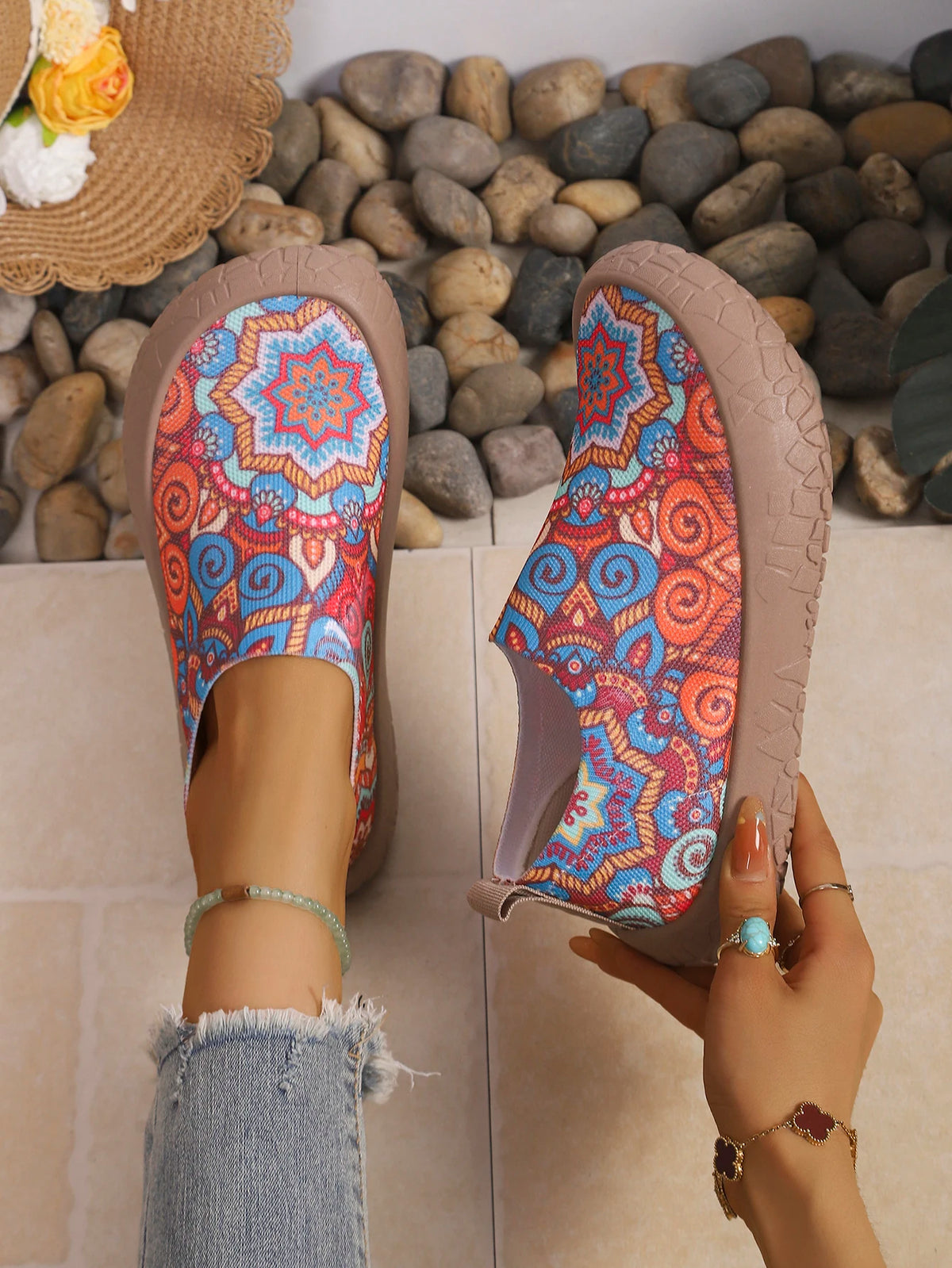 2026 Spring Autumn Women Tropical Print Slip On Sneakers Light Breathable Nonslip Mesh Casual Walking Shoes Daily Outdoor Commut