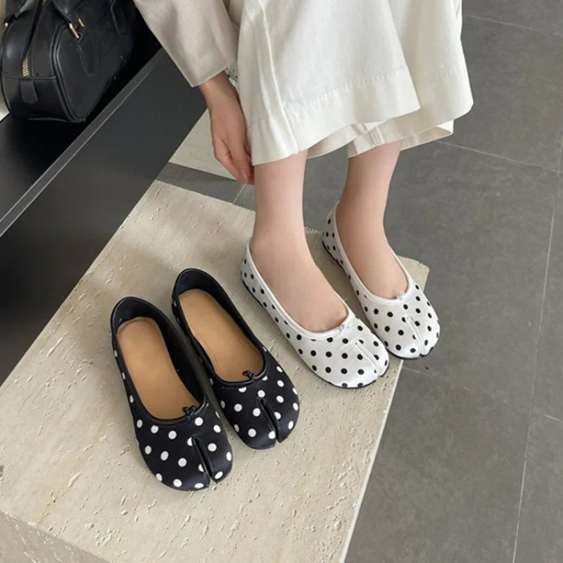 Women’s Polka Dot Split-Toe Ballet Flats – Soft Slip-On Comfortable Casual Fashion Shoes for Everyday Wear