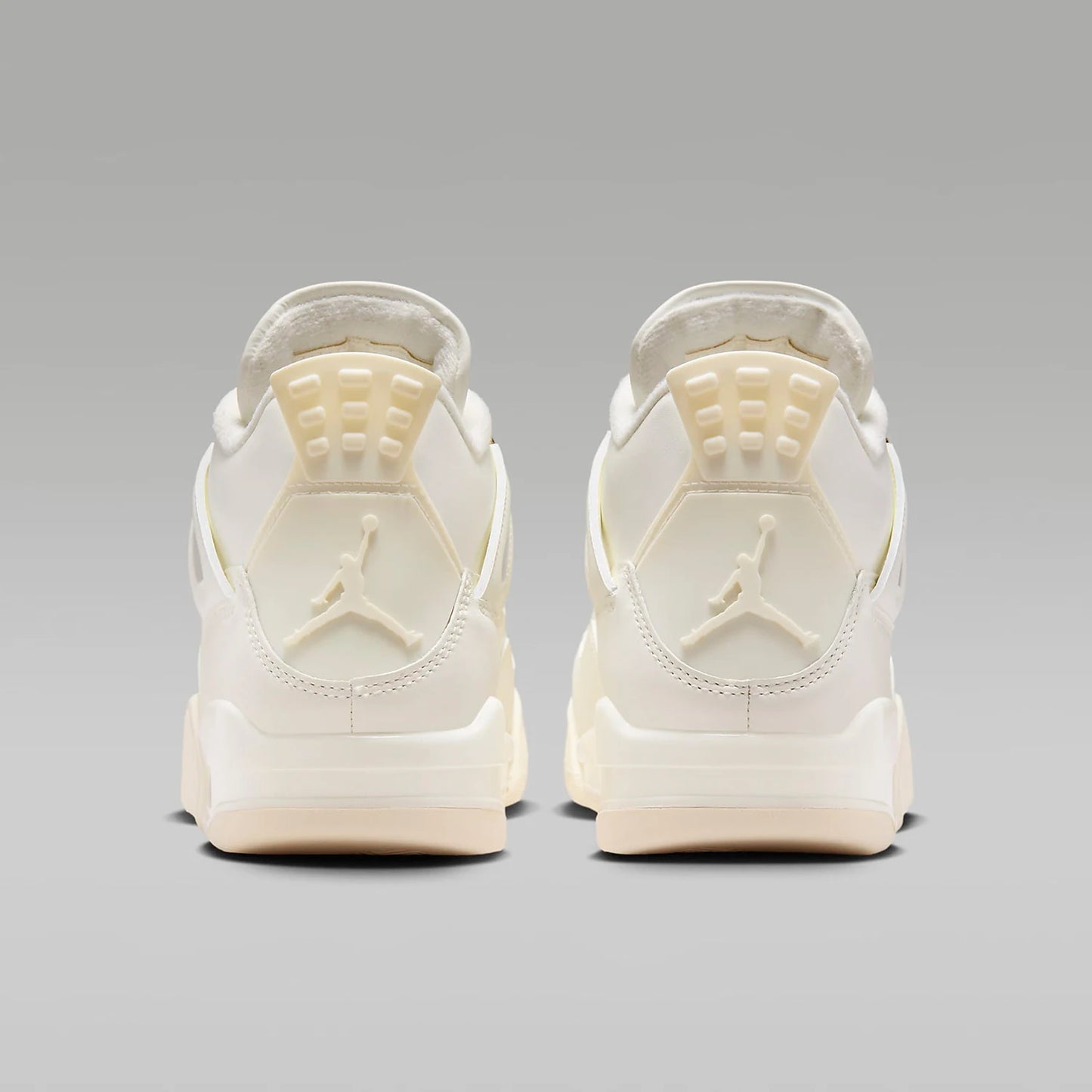 Nike Air Jordan 4 Retro Women’s Sneakers