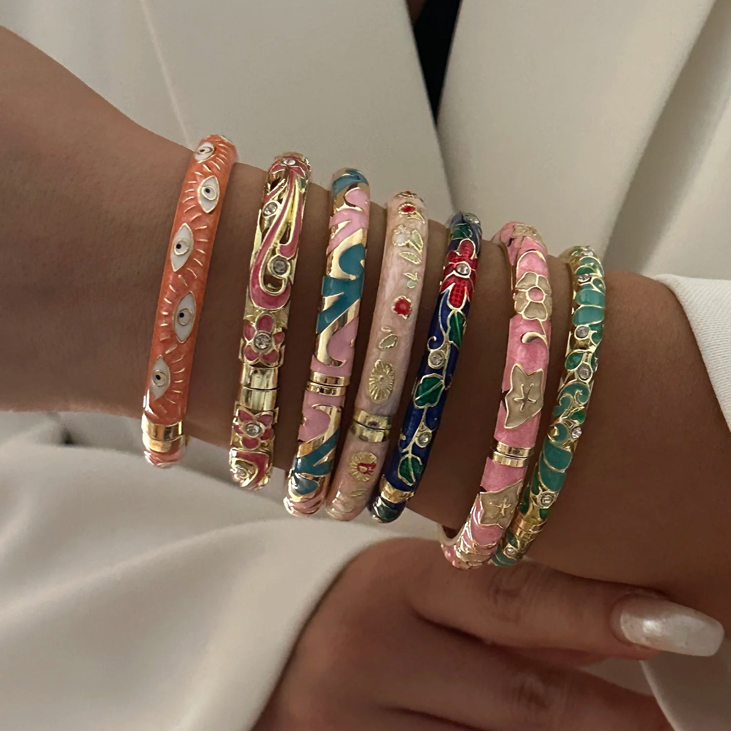 Elegant Enamel Flower Bracelet for Women – Retro Gold-Plated Evil Eye Floral Zircon Bangle, Vintage Party Jewelry
