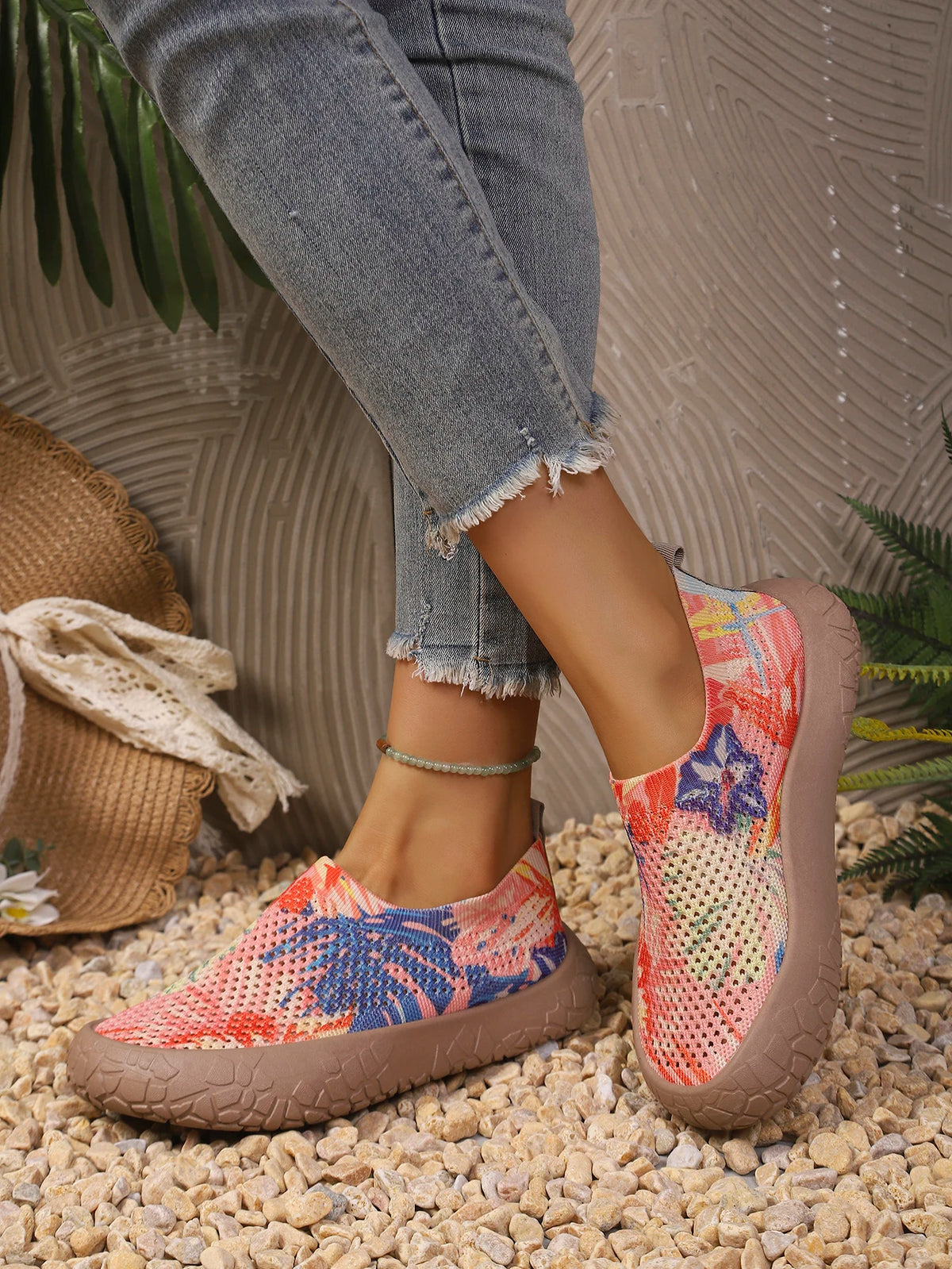 2026 Spring Autumn Women Tropical Print Slip On Sneakers Light Breathable Nonslip Mesh Casual Walking Shoes Daily Outdoor Commut