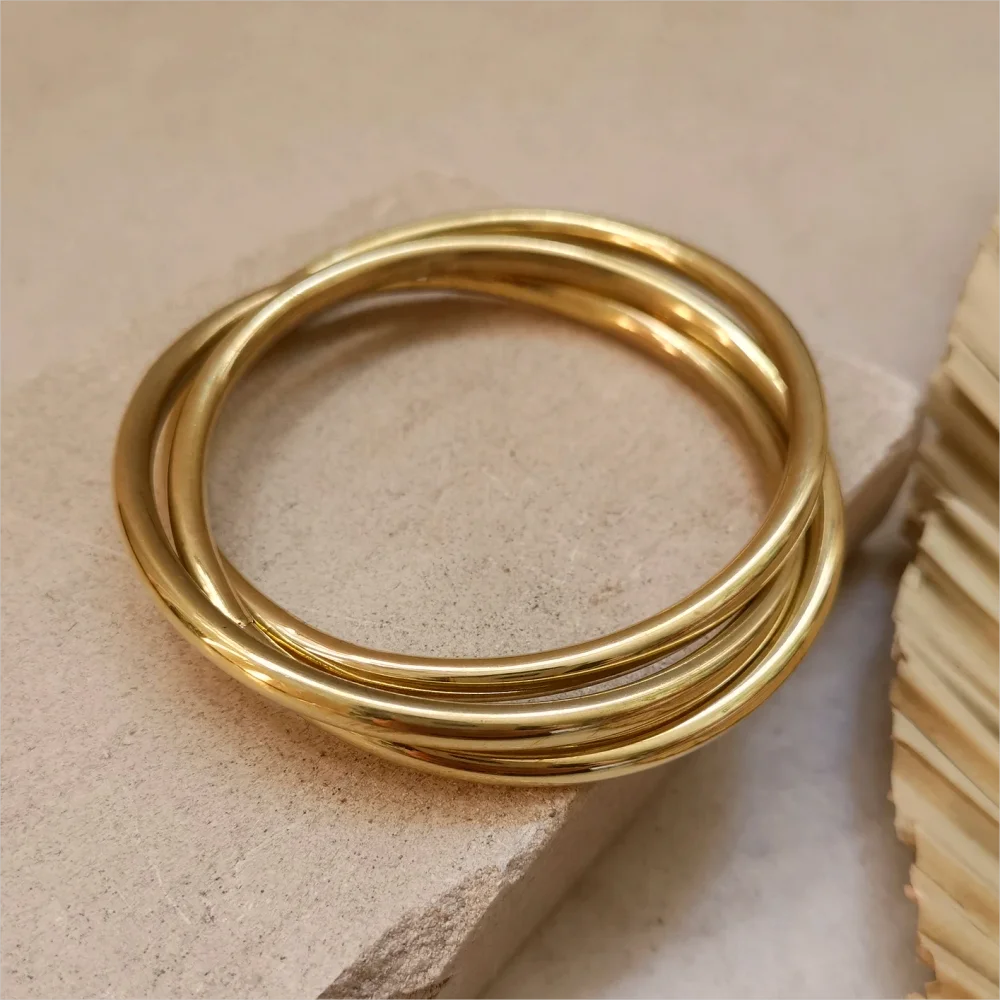 Fashionable Stainless-Steel Bracelet for Women – Round Minimalist Elegant Gold-Tone Bangle, Luxury Popular Jewelry Accessory