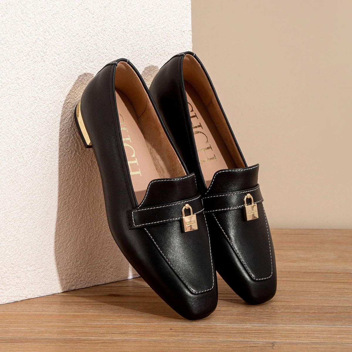 CHCH Women's Flat Shoes 2025 Autumn New Comfortable Cow Leather Black Business Commuter Women's Shoes