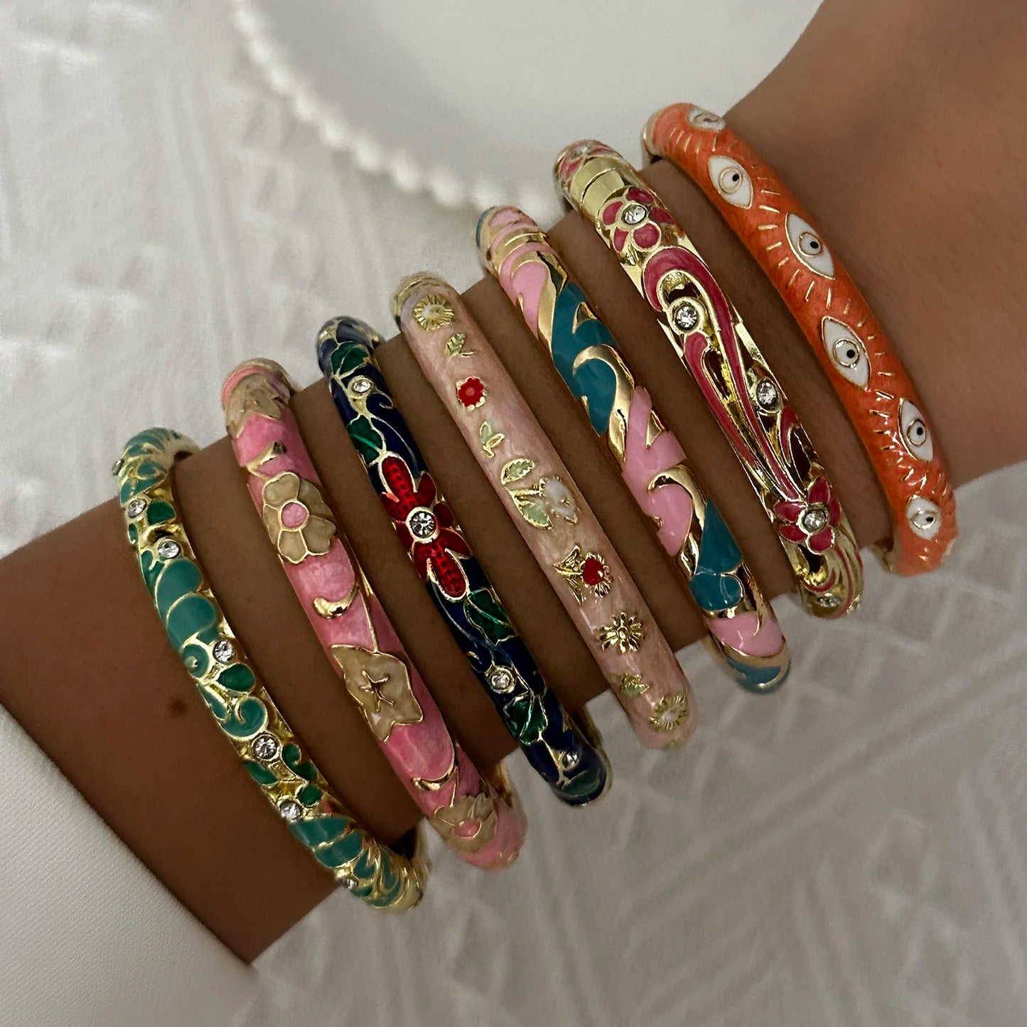 Elegant Enamel Flower Bracelet for Women – Retro Gold-Plated Evil Eye Floral Zircon Bangle, Vintage Party Jewelry