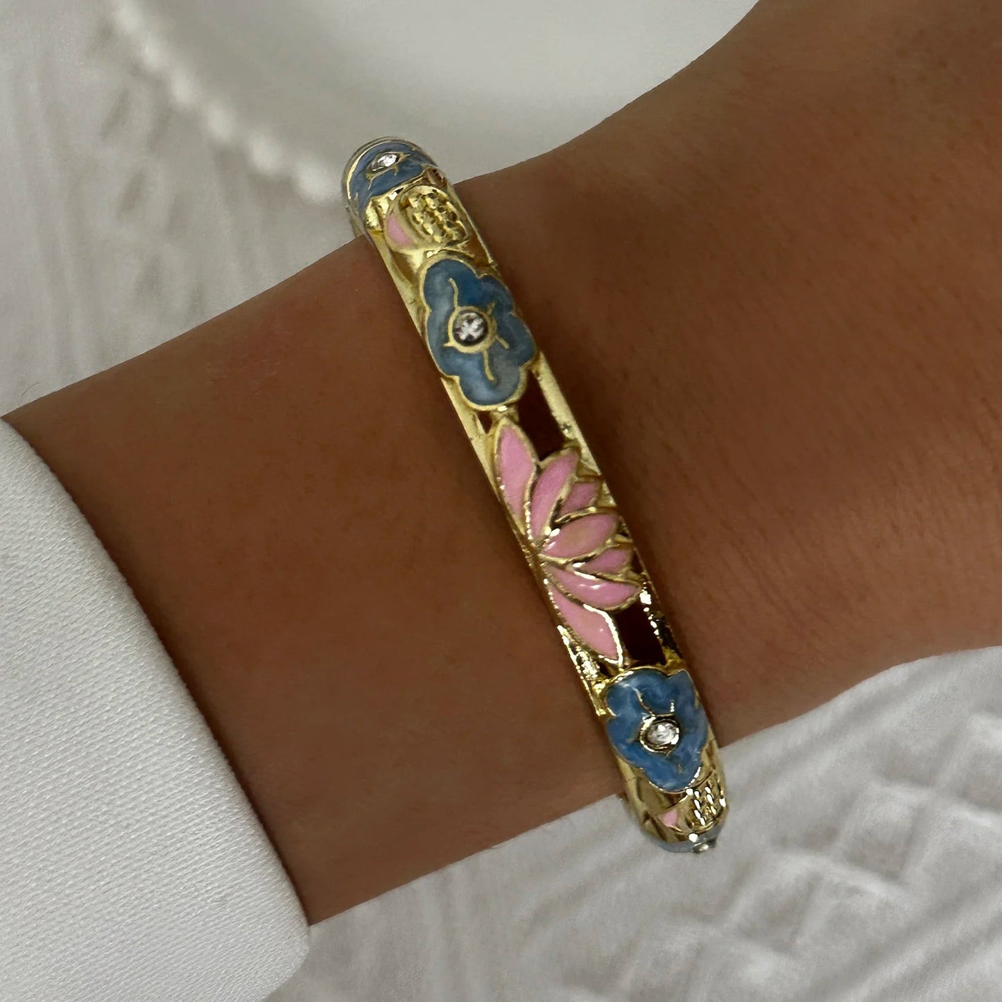 Elegant Enamel Flower Bracelet for Women – Retro Gold-Plated Evil Eye Floral Zircon Bangle, Vintage Party Jewelry
