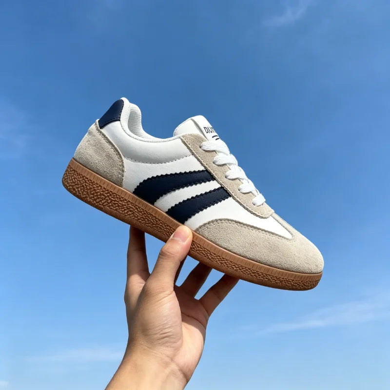 Men’s & Women’s Classic Retro Training Sneakers – Thick-Sole Lace-Up Casual Running Shoes for Everyday Comfort