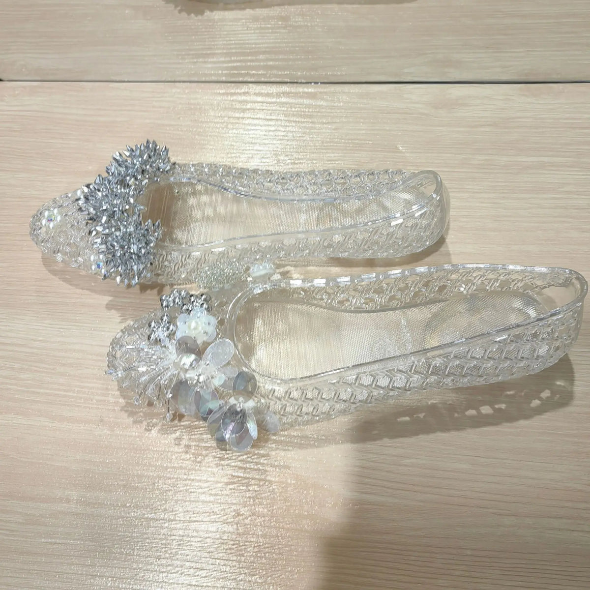 2026 Summer Hot-Selling Crystal Shoes, Pointed Toe, Closed Heel, Handmade Floral Shoes, Mesh Flat Sandals, Slippers, Crystal Shoes for Women