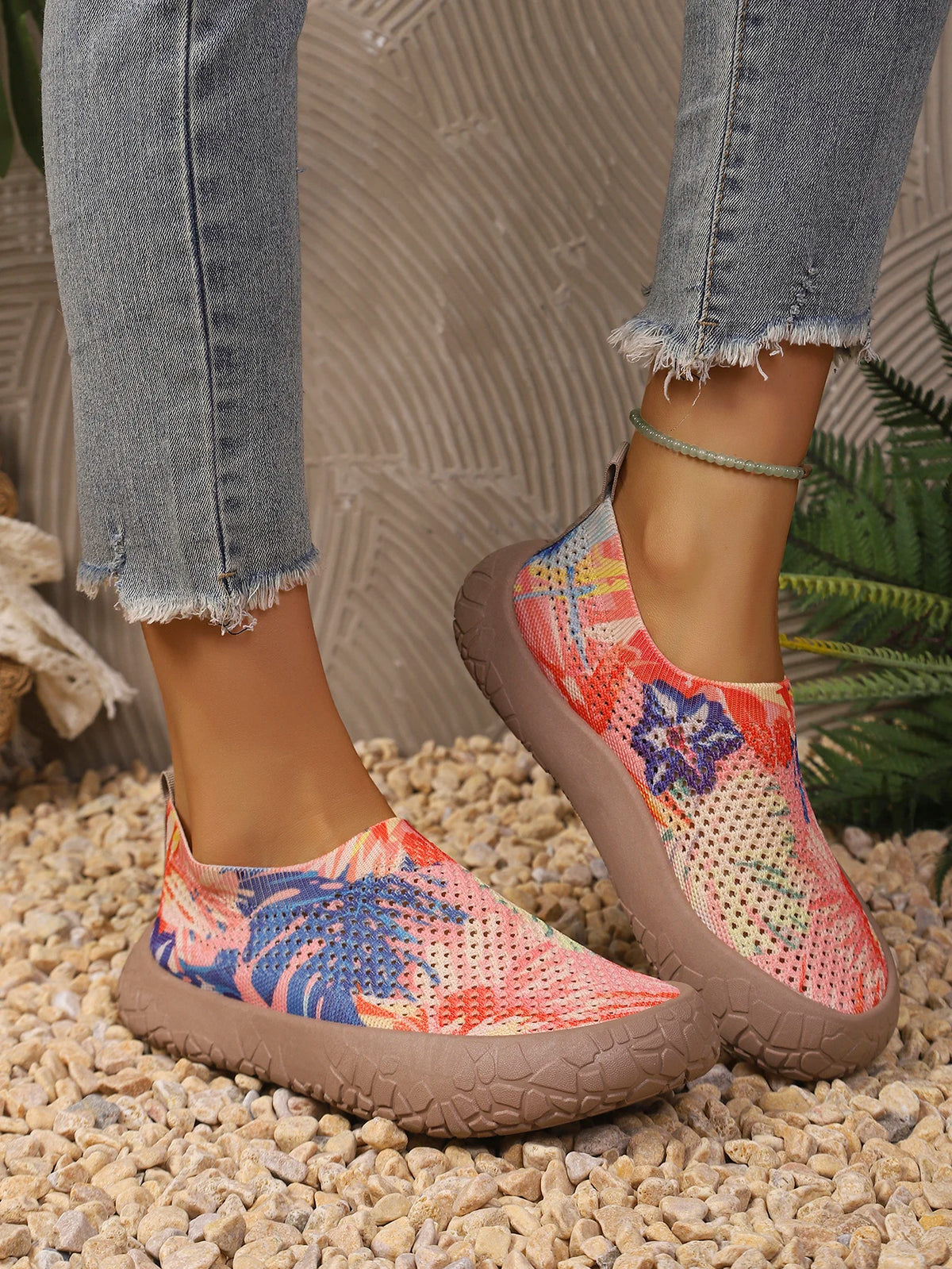 2026 Spring Autumn Women Tropical Print Slip On Sneakers Light Breathable Nonslip Mesh Casual Walking Shoes Daily Outdoor Commut