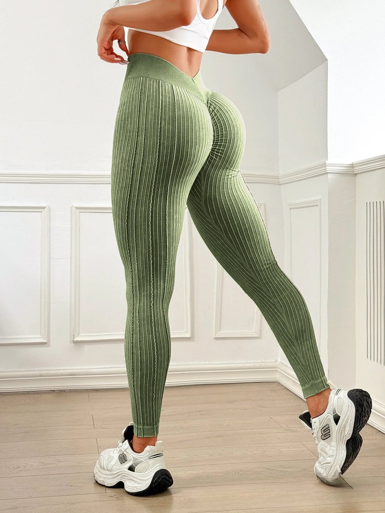 Women’s High-Waisted Ribbed Yoga Leggings