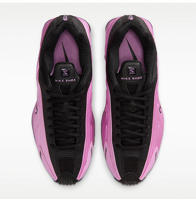 Nike Shox R4 Women’s Retro Sneakers