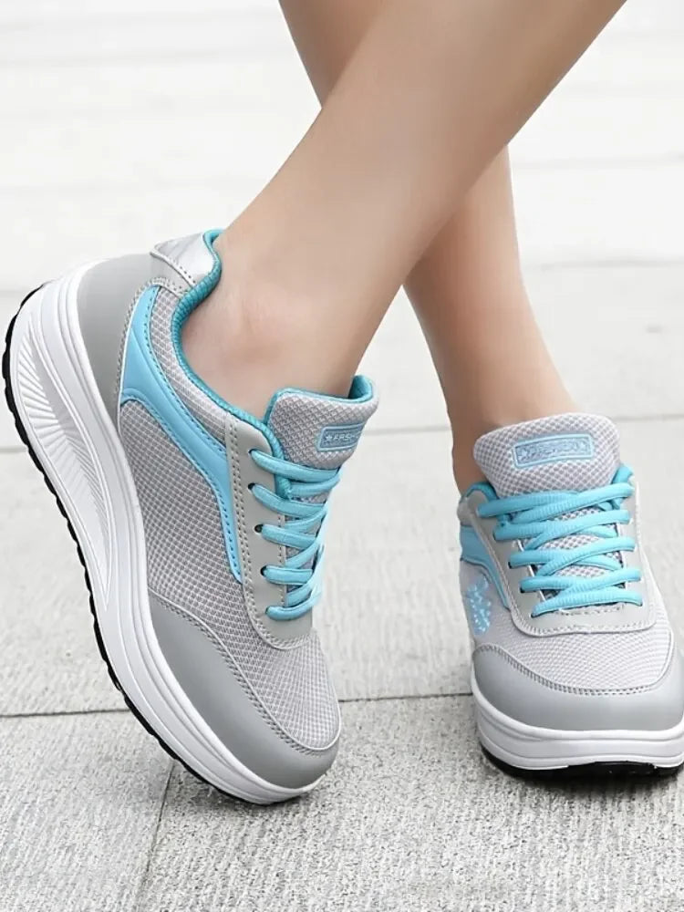 Women’s Fashion Platform Sneakers – Comfortable Casual Walking Shoes with Lightweight Flat Sole & Plus Size Fit