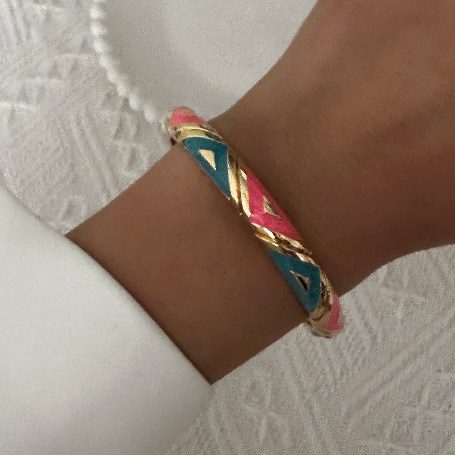 Elegant Enamel Flower Bracelet for Women – Retro Gold-Plated Evil Eye Floral Zircon Bangle, Vintage Party Jewelry
