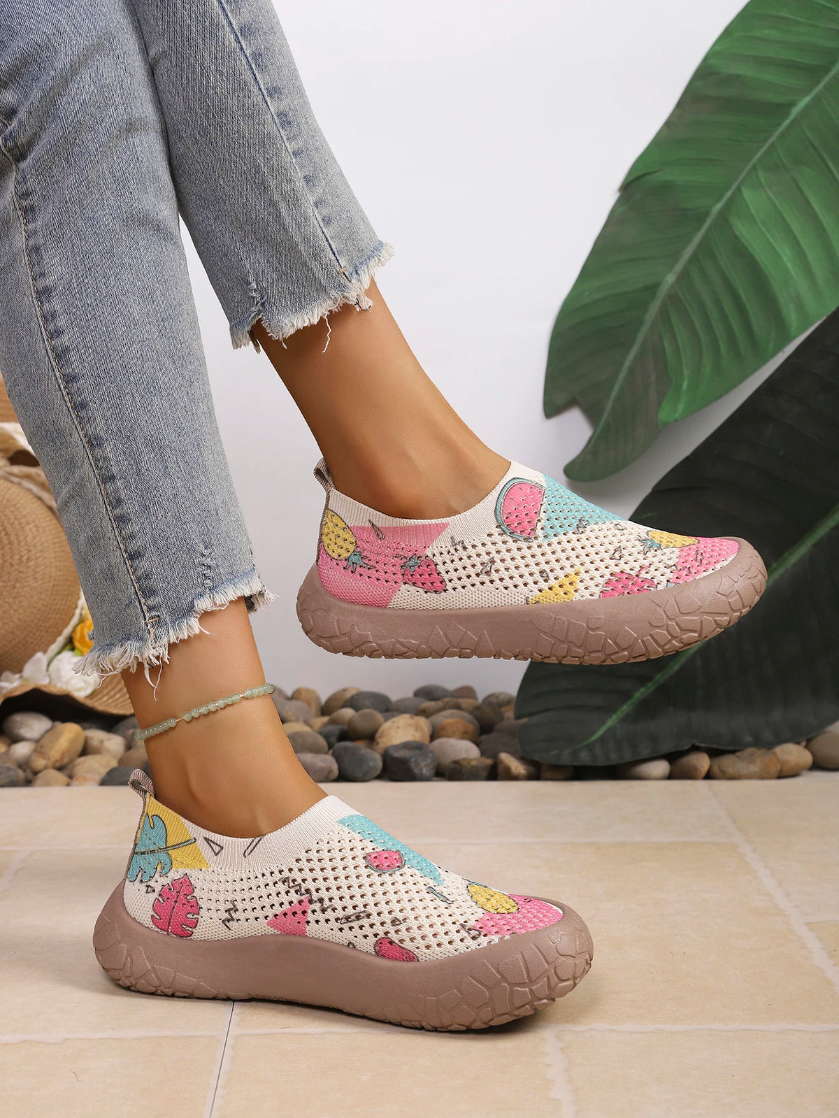 2026 Spring Autumn Women Tropical Print Slip On Sneakers Light Breathable Nonslip Mesh Casual Walking Shoes Daily Outdoor Commut
