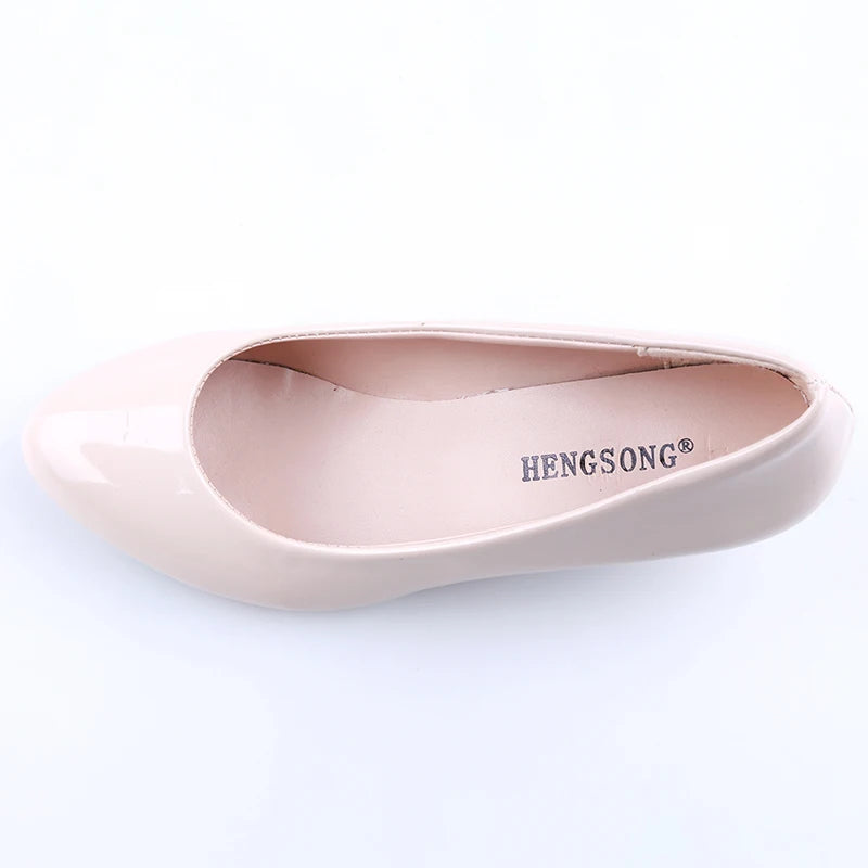 Classic Round Toe Mid Heel Pumps