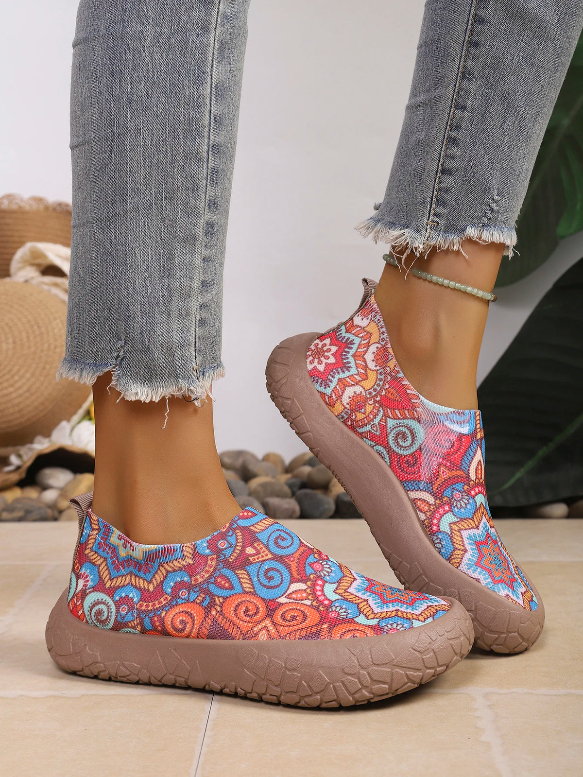 2026 Spring Autumn Women Tropical Print Slip On Sneakers Light Breathable Nonslip Mesh Casual Walking Shoes Daily Outdoor Commut