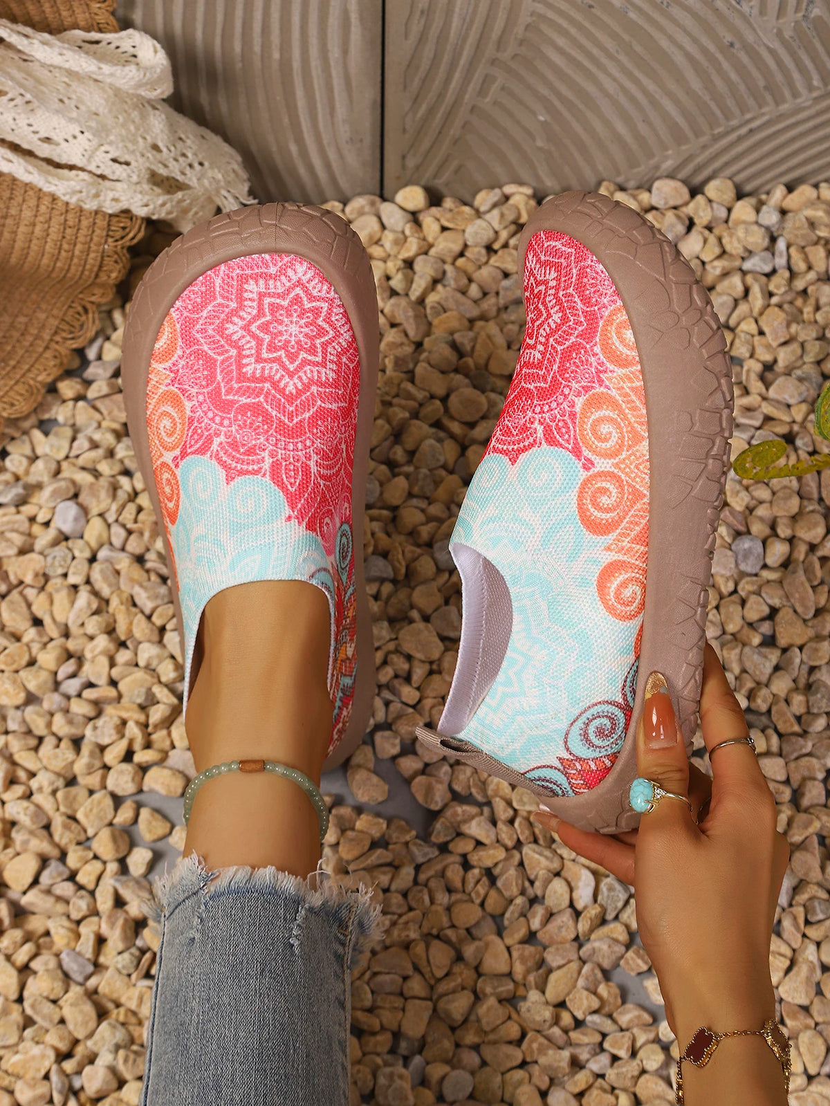 2026 Spring Autumn Women Tropical Print Slip On Sneakers Light Breathable Nonslip Mesh Casual Walking Shoes Daily Outdoor Commut