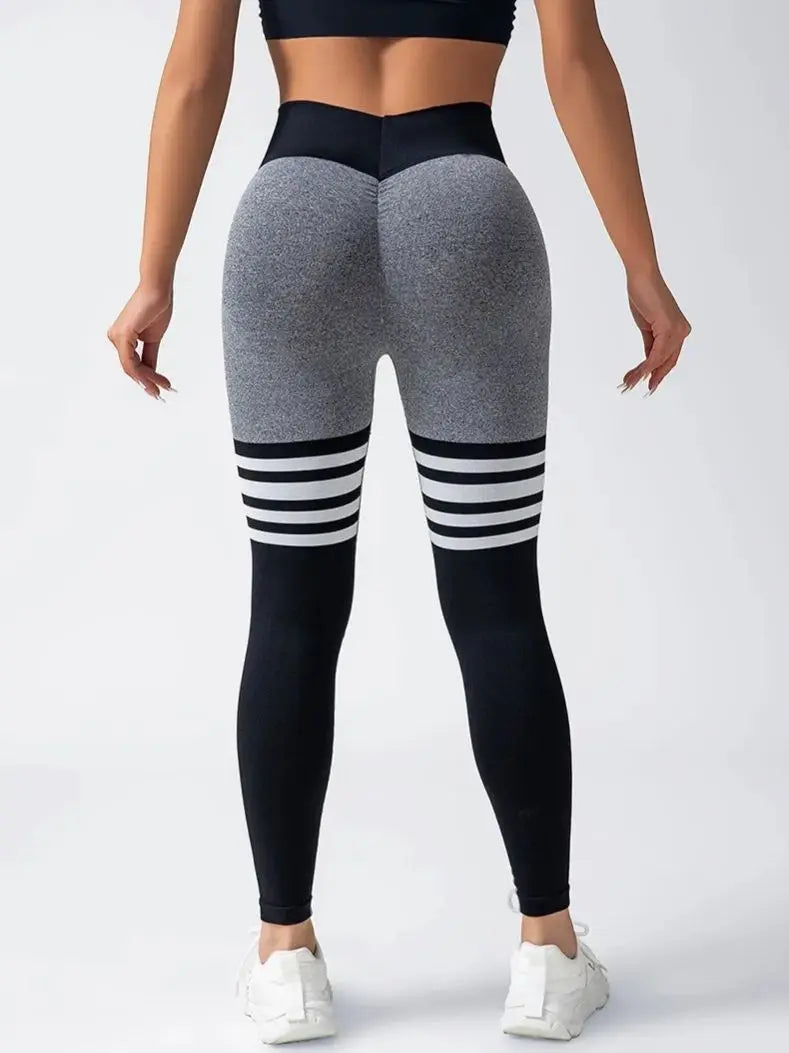 V-Back Sculpt Leggings