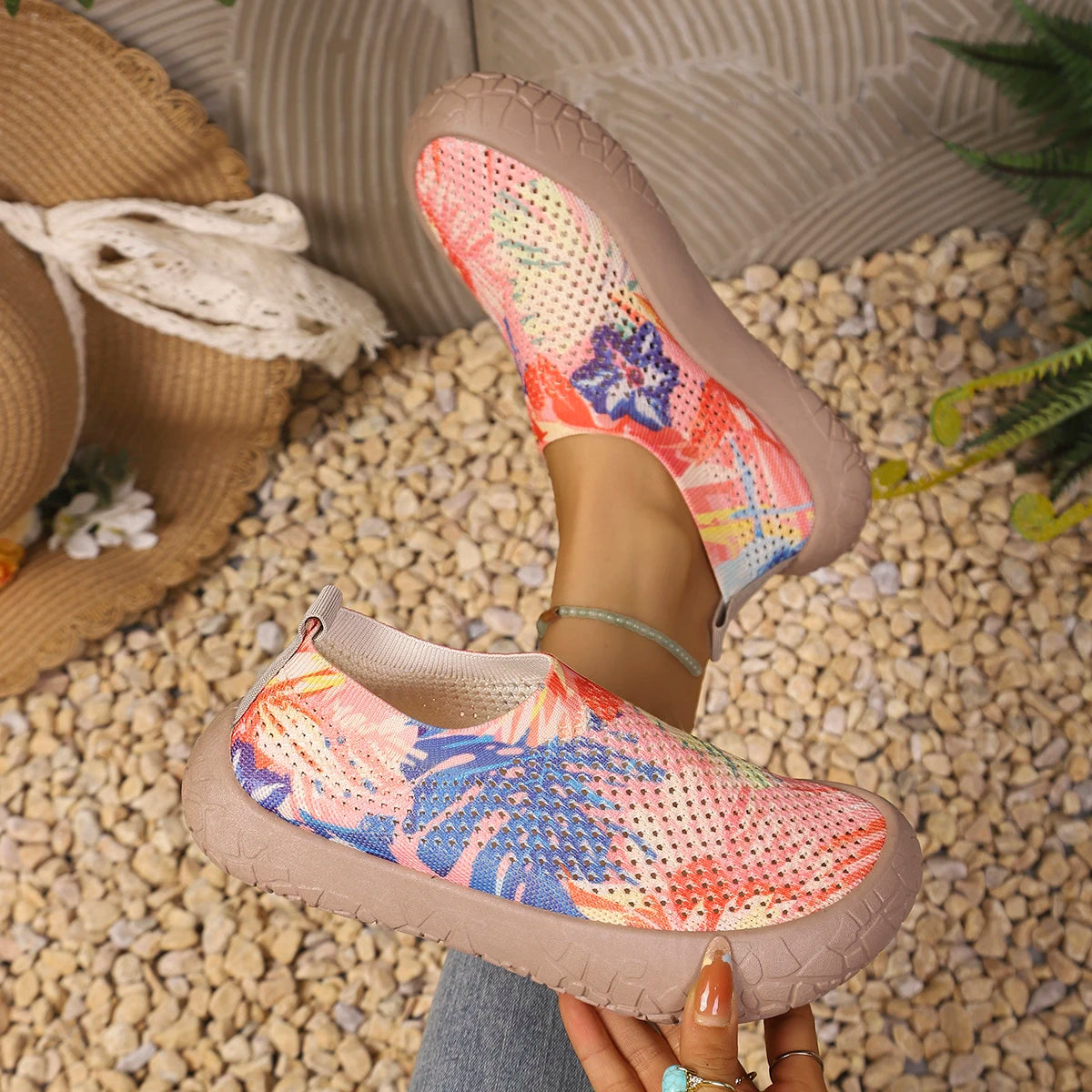 2026 Spring Autumn Women Tropical Print Slip On Sneakers Light Breathable Nonslip Mesh Casual Walking Shoes Daily Outdoor Commut